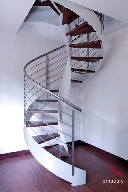 винтовая лестница из металла 360 фото